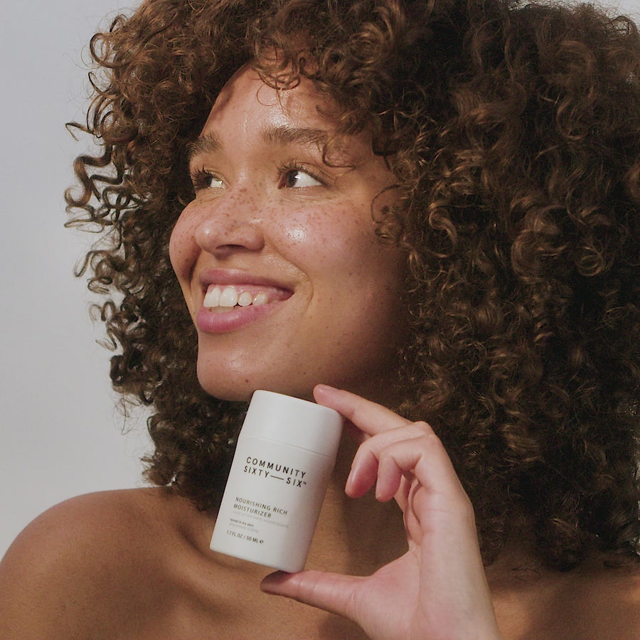 Nourishing Rich Moisturizer with Hyaluronic Acid